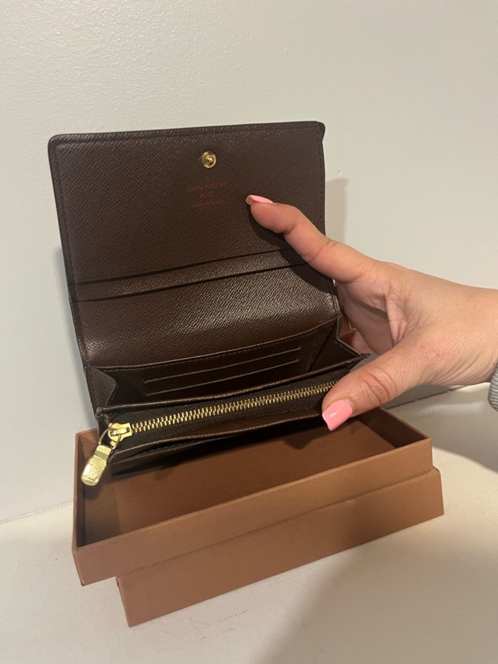 ✨Louis Vuitton Brown Damier Ebene Zip Around Wallet with Gold Hardware✨ - Picture 6 of 10